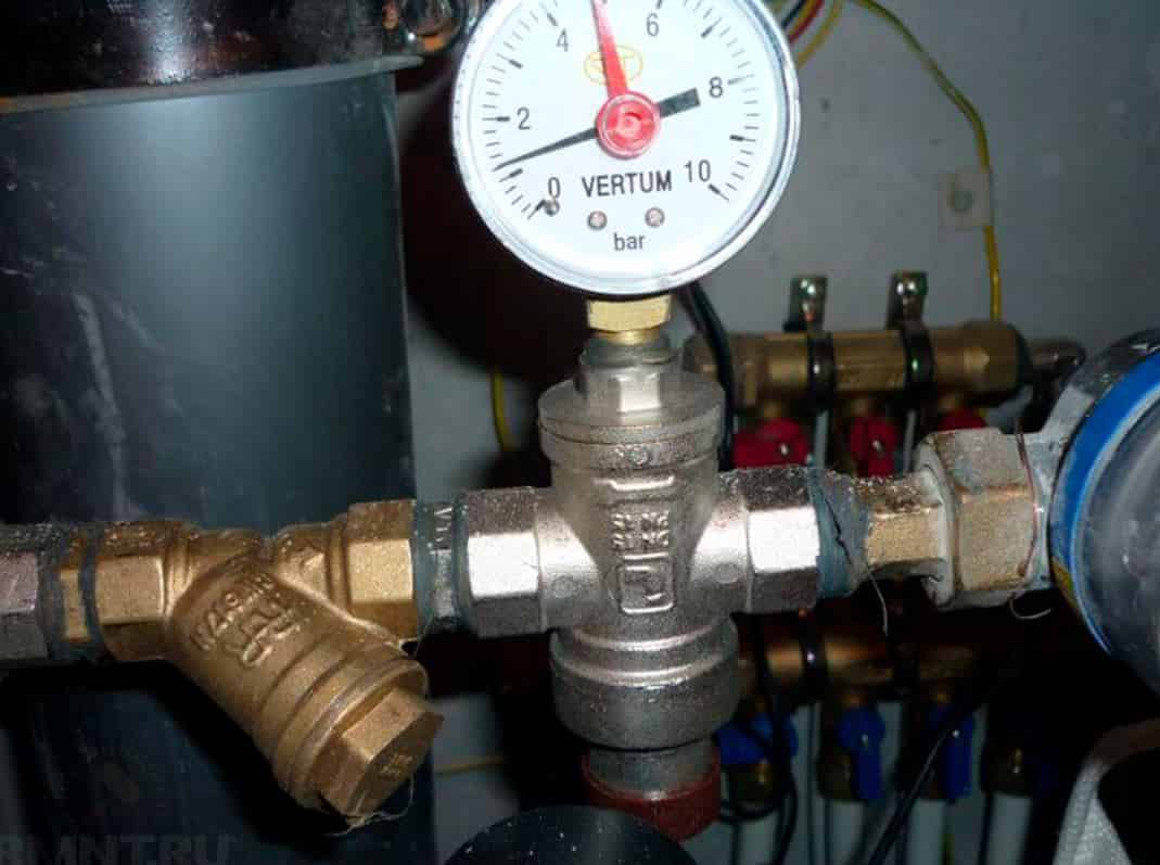 Comment contrôler la pression d'eau